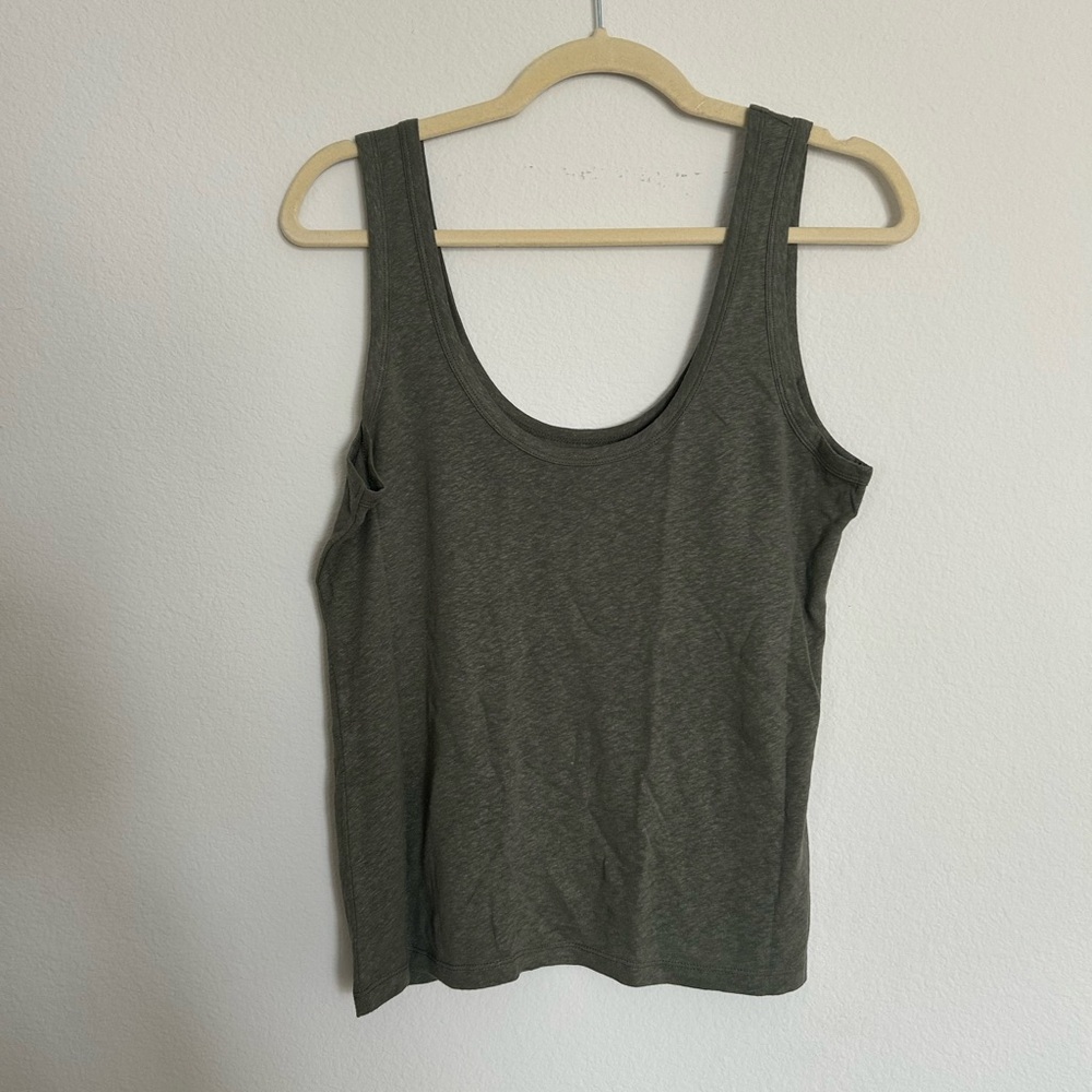 Linen-Blend Easy Scoopneck Tank